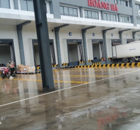 Bảo quản thực phẩm trong kho lạnh của công ty Tín Nghĩa