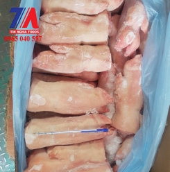 MÓNG HEO TRƯỚC MIRATORG